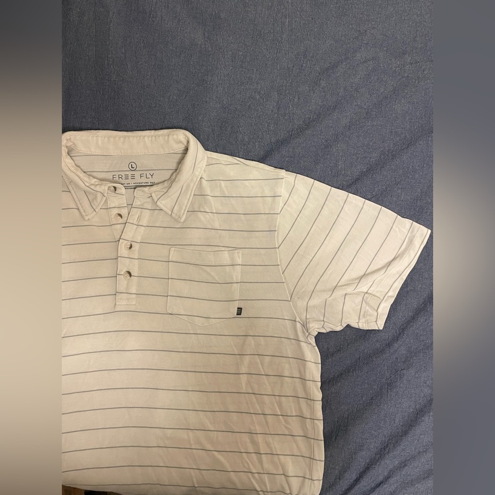 Mens free fly shirts (set of 2) size Large